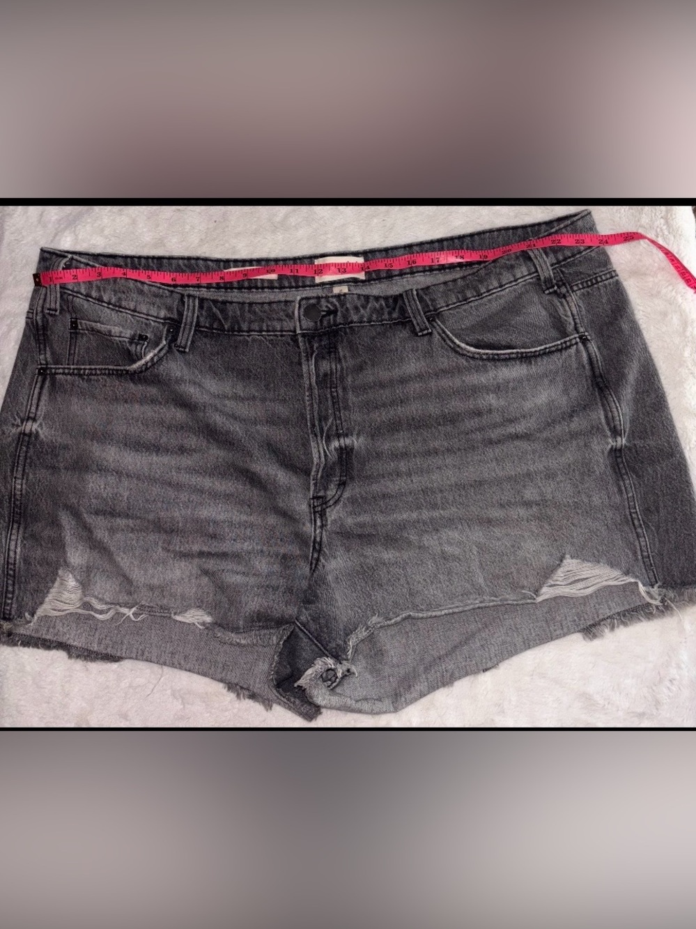 Ladies Universal Thread Washed Black High-Rise mini Denim Cutoff Shorts size 22